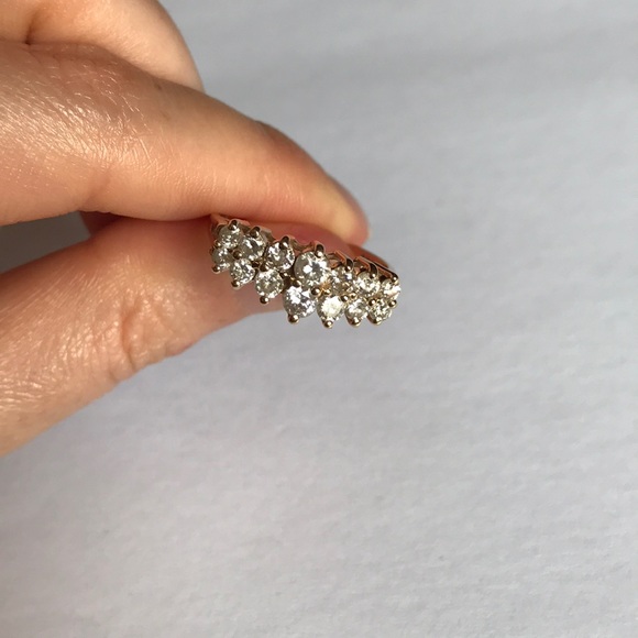 14K Solid Gold Diamond Ring 8.5 - Picture 4 of 7